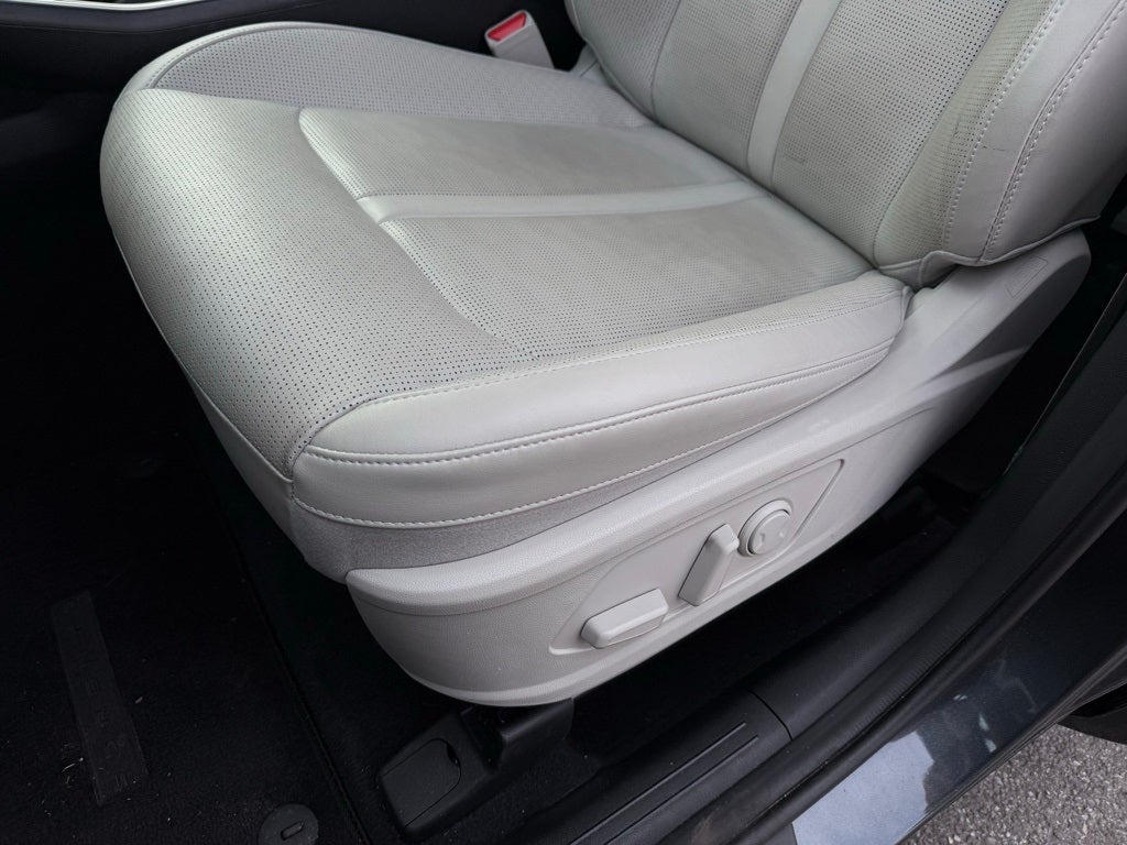 2025 Kia Sorento S - KIA CPO / PANORAMIC SUNROOF / ONE OWNER