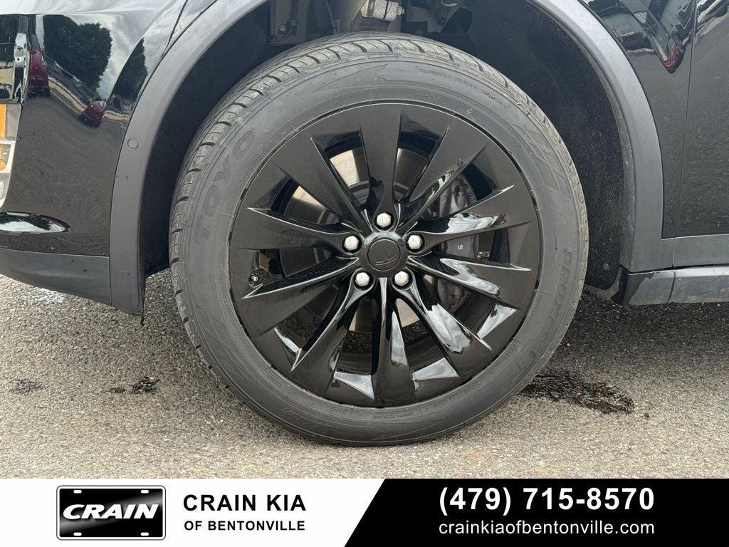 2017 Tesla Model X 75D - AWD / CLEAN CARFAX