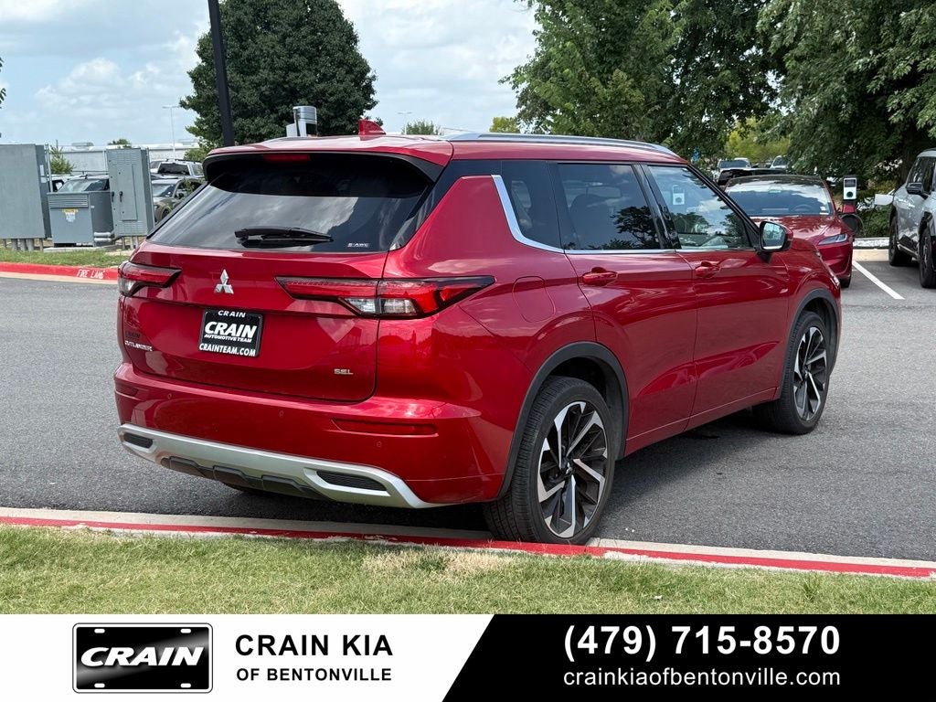 2023 Mitsubishi Outlander SEL - 4WD / CLEAN CARFAX