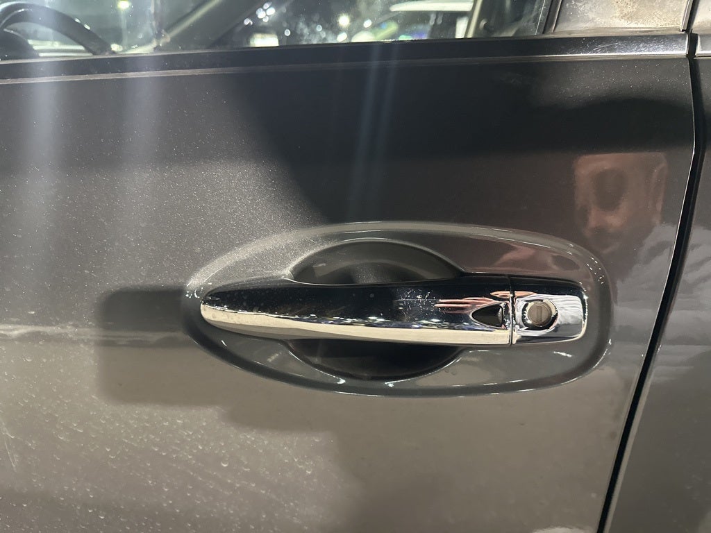 2020 Nissan Rogue SV - AWD / CARFAX ONE OWNER