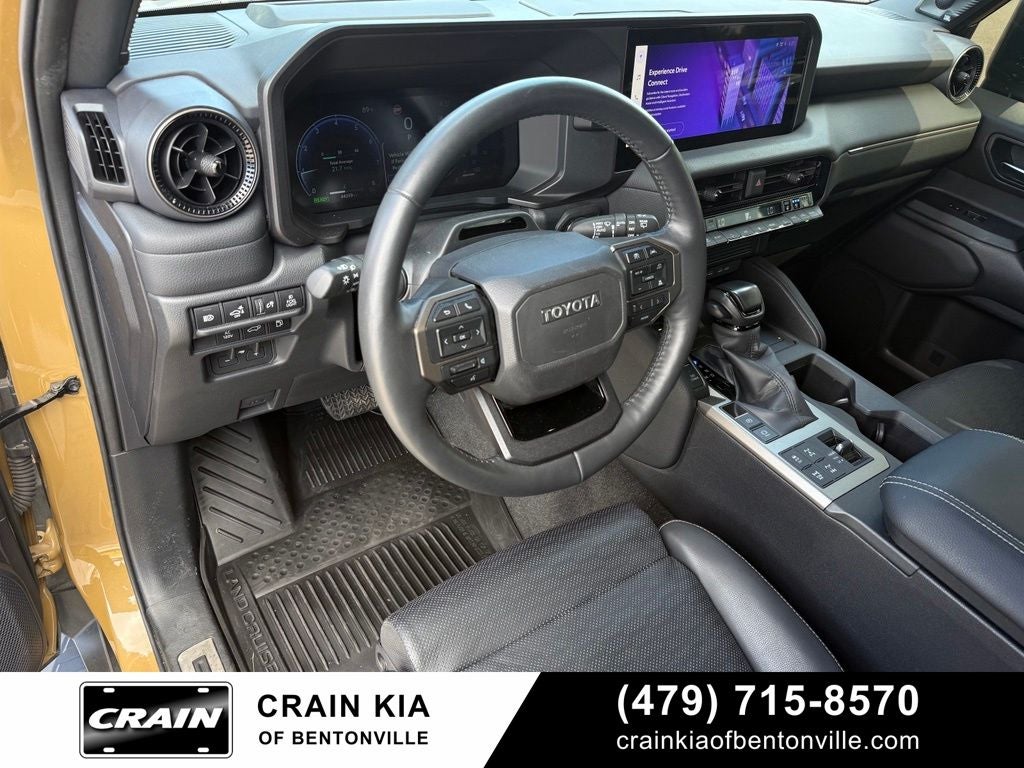 2024 Toyota Land Cruiser Base - 4WD / SUNROOF / ONE OWNER