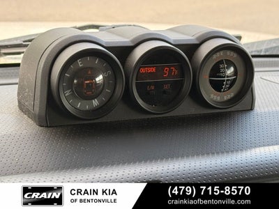 2010 Toyota FJ Cruiser Base - 4WD / CLEAN CARFAX