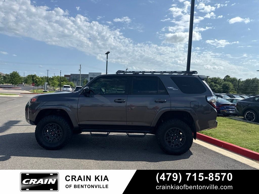 2018 Toyota 4Runner TRD Off-Road - LIFTED! / 4WD / CLEAN CARFAX