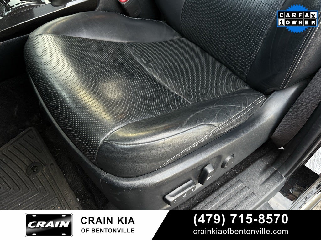 2019 Toyota 4Runner Limited Nightshade - 4WD / SUNROOF / CARFAX ONE OWNER