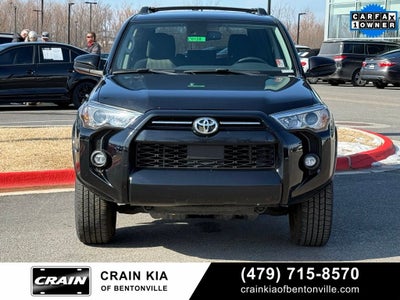 2024 Toyota 4Runner SR5 - 4WD / CLEAN CARFAX / ONE OWNER