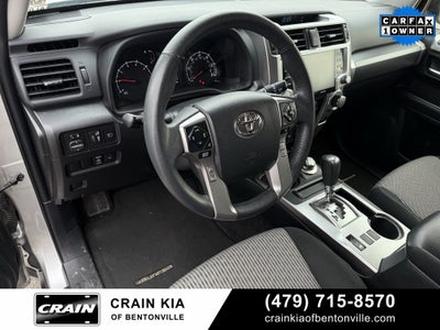 2024 Toyota 4Runner SR5 - 4WD / CLEAN CARFAX / ONE OWNER
