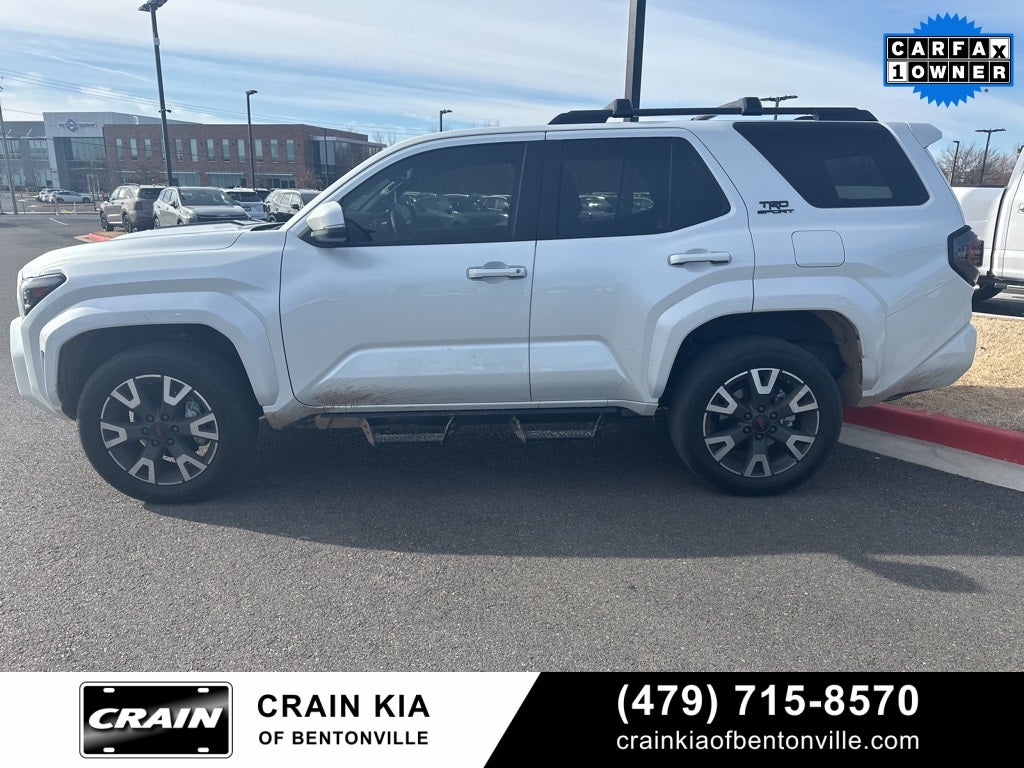 2025 Toyota 4Runner TRD Sport - 4WD / CLEAN CARFAX / ONE OWNER