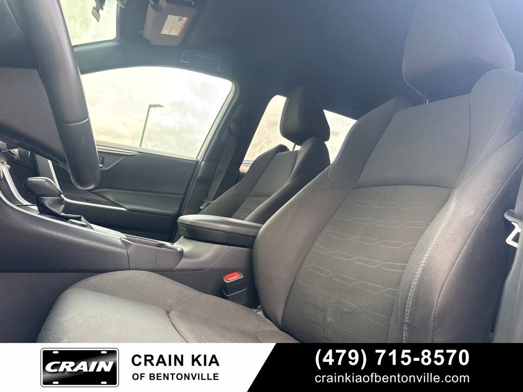 2022 Toyota RAV4 Hybrid SE - AWD / CLEAN CARFAX / ONE OWNER