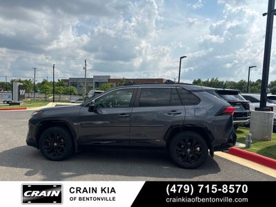2022 Toyota RAV4 Hybrid SE - AWD / CLEAN CARFAX / ONE OWNER