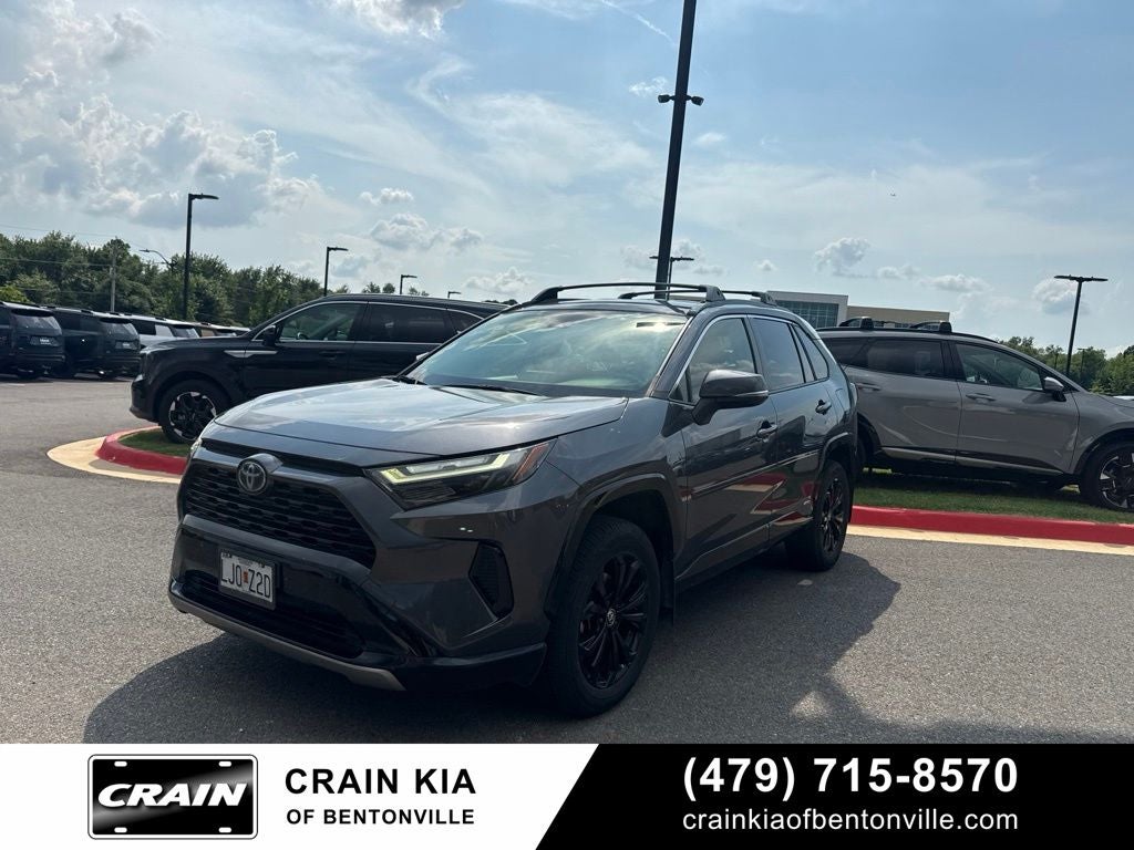 2022 Toyota RAV4 Hybrid SE - AWD / CLEAN CARFAX / ONE OWNER