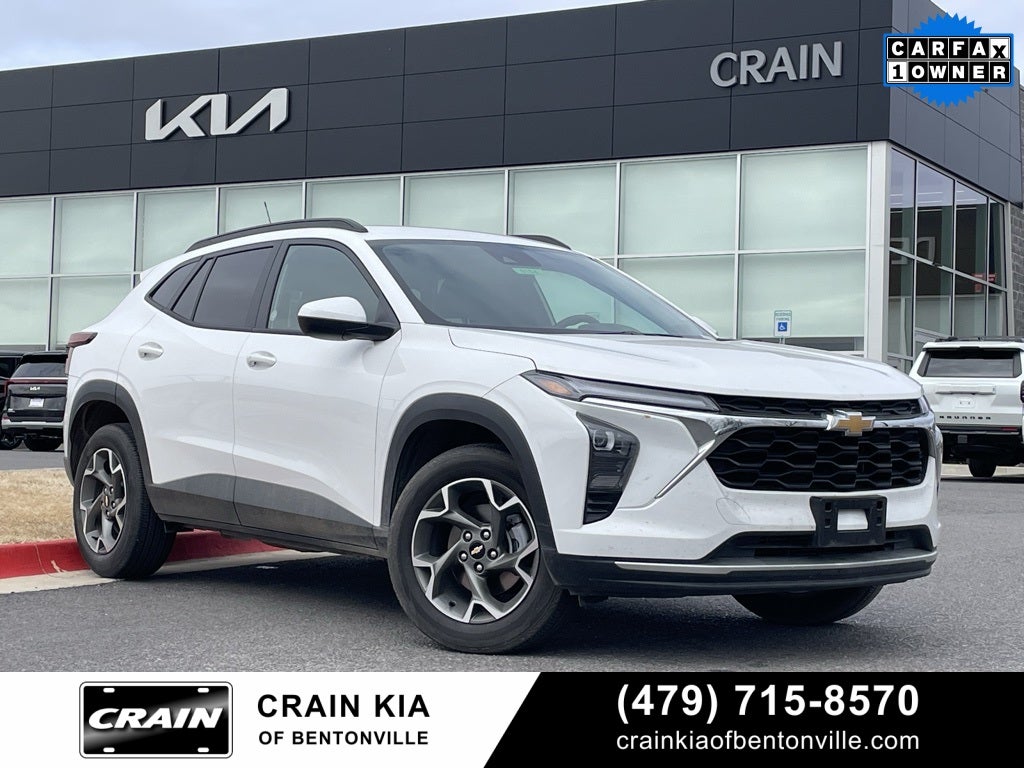 2025 Chevrolet Trax LT - CLEAN CARFAX / ONE OWNER