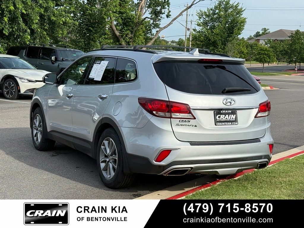 2018 Hyundai Santa Fe SE