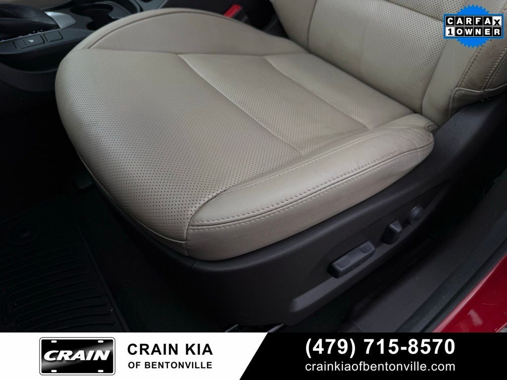 2017 Hyundai Santa Fe Limited - AWD / ONE OWNER / LEATHER