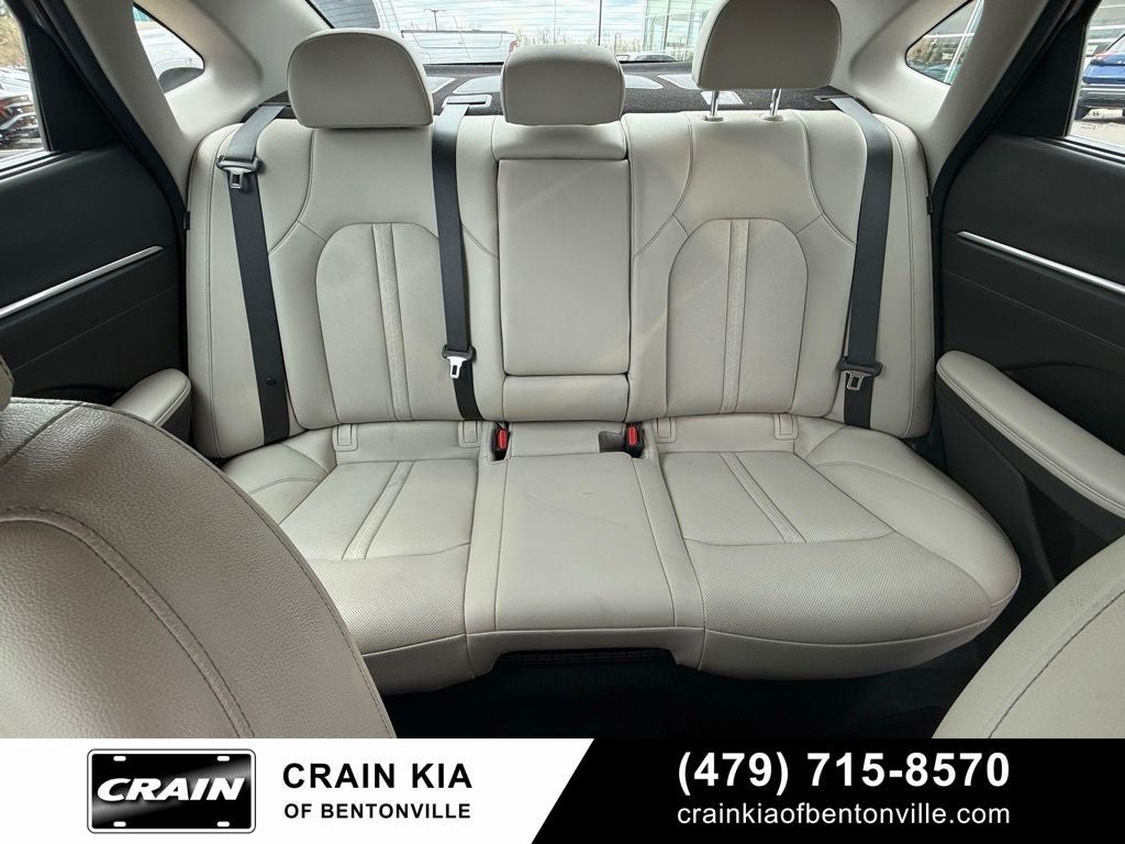 2022 Hyundai Sonata Hybrid Limited - CLEAN CARFAX / 51 HWY MPG / SOLAR PANEL ROOF