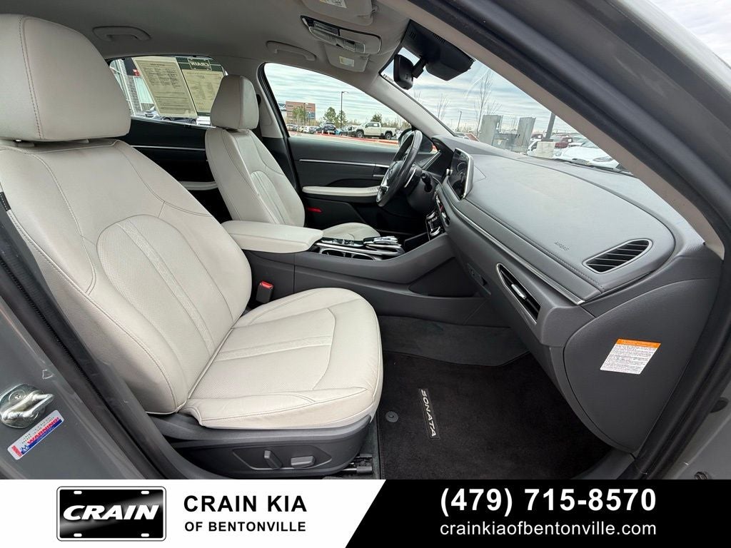 2022 Hyundai Sonata Hybrid Limited - CLEAN CARFAX / 51 HWY MPG / SOLAR PANEL ROOF