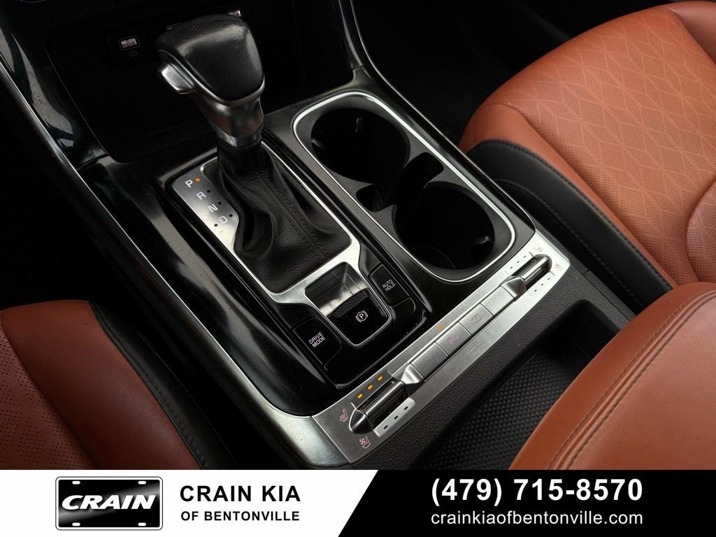 2022 Kia Carnival SX - DUAL SCREEN DVD