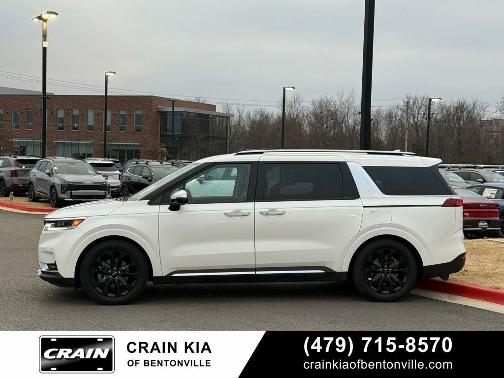 2022 Kia Carnival SX - DUAL SCREEN DVD