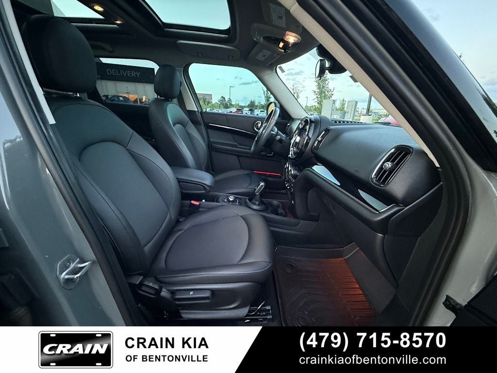 2022 MINI Cooper Countryman Base - PANORAMIC SUNROOF
