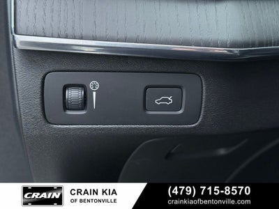 2020 Volvo XC90 T6 Momentum - AWD / PANORAMIC SUNROOF