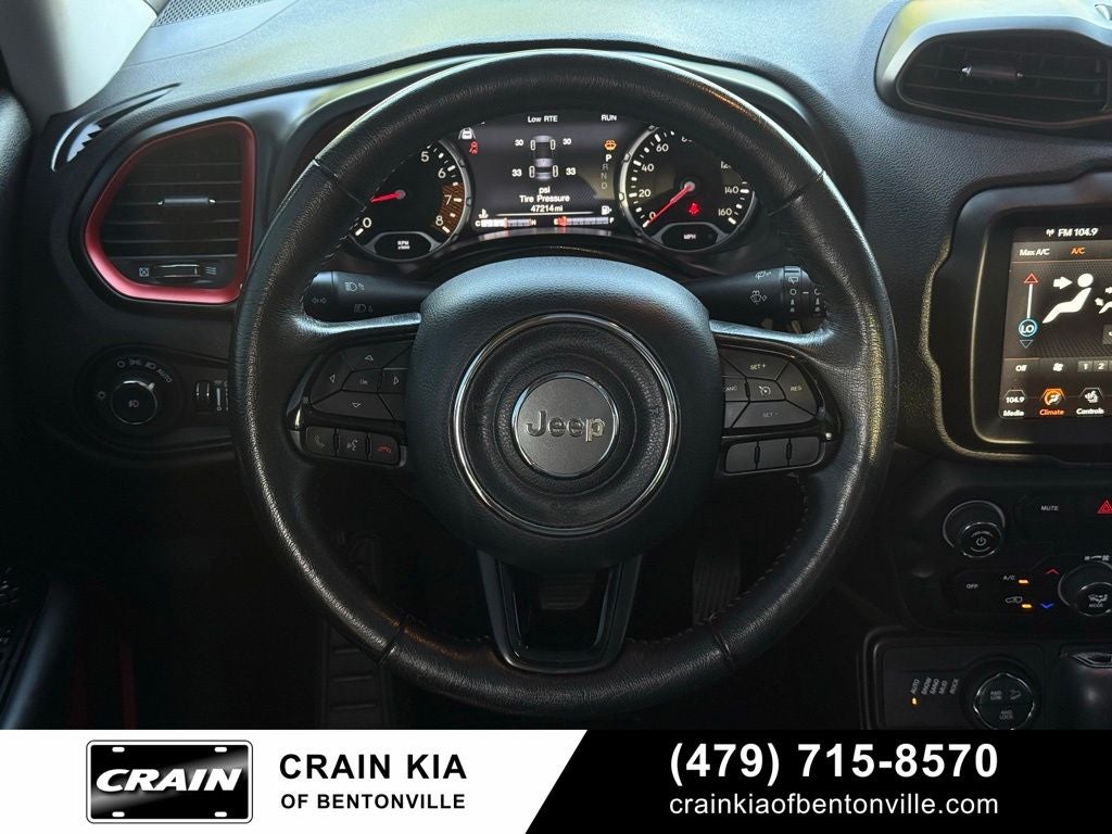 2022 Jeep Renegade Trailhawk - 4WD / PANORAMIC SUNROOF / ONE OWNER