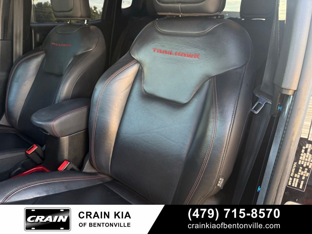 2022 Jeep Renegade Trailhawk - 4WD / PANORAMIC SUNROOF / ONE OWNER