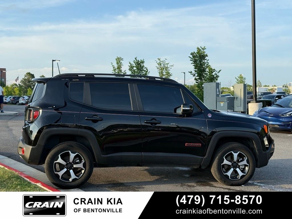 2022 Jeep Renegade Trailhawk - 4WD / PANORAMIC SUNROOF / ONE OWNER