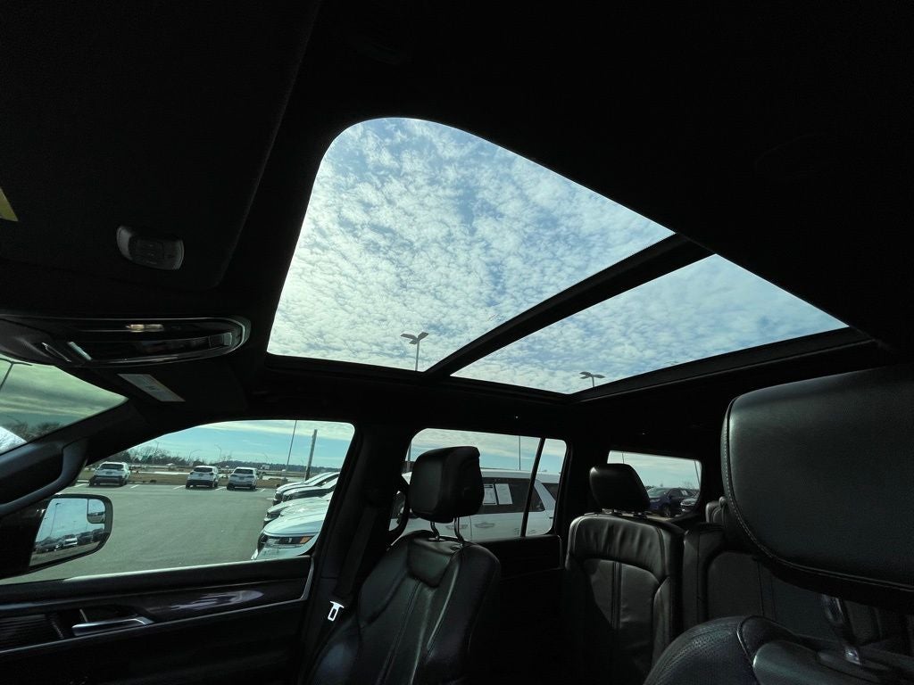 2023 Jeep Wagoneer Base 4X4 / NAV / HEATED SEATS