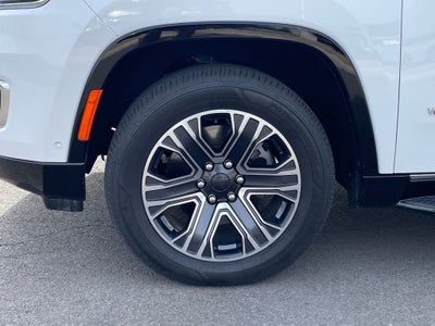 2023 Jeep Wagoneer Base 4X4 / NAV / HEATED SEATS