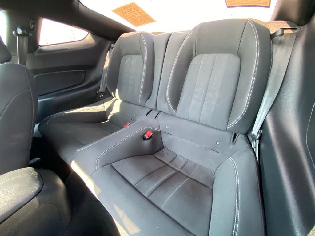 2020 Ford Mustang EcoBoost KEYLESS ENTRY / BLUETOOTH / BACK UP CAM