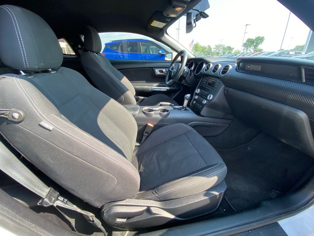 2020 Ford Mustang EcoBoost KEYLESS ENTRY / BLUETOOTH / BACK UP CAM