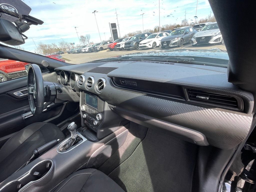 2020 Ford Mustang EcoBoost