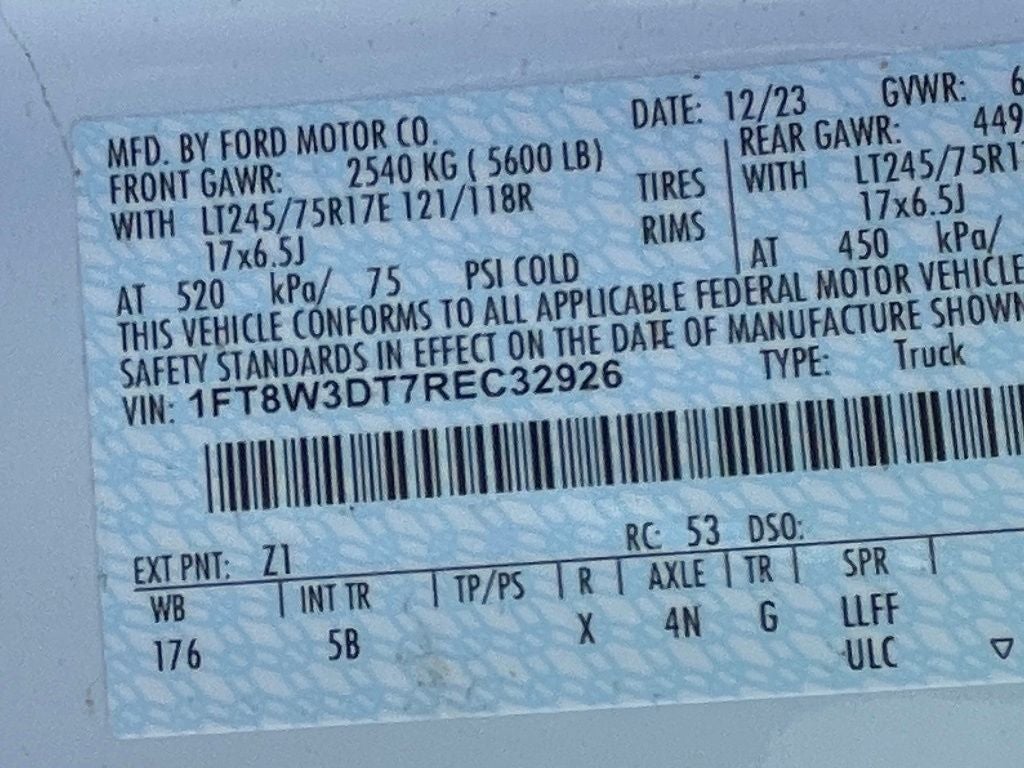 2024 Ford F-350SD Lariat 4X4 / NAV / HEATED SEATS