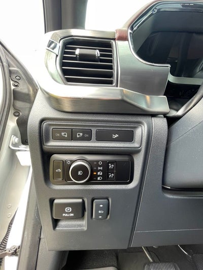 2023 Ford F-150 Lariat HEATED SEATS / 4X4