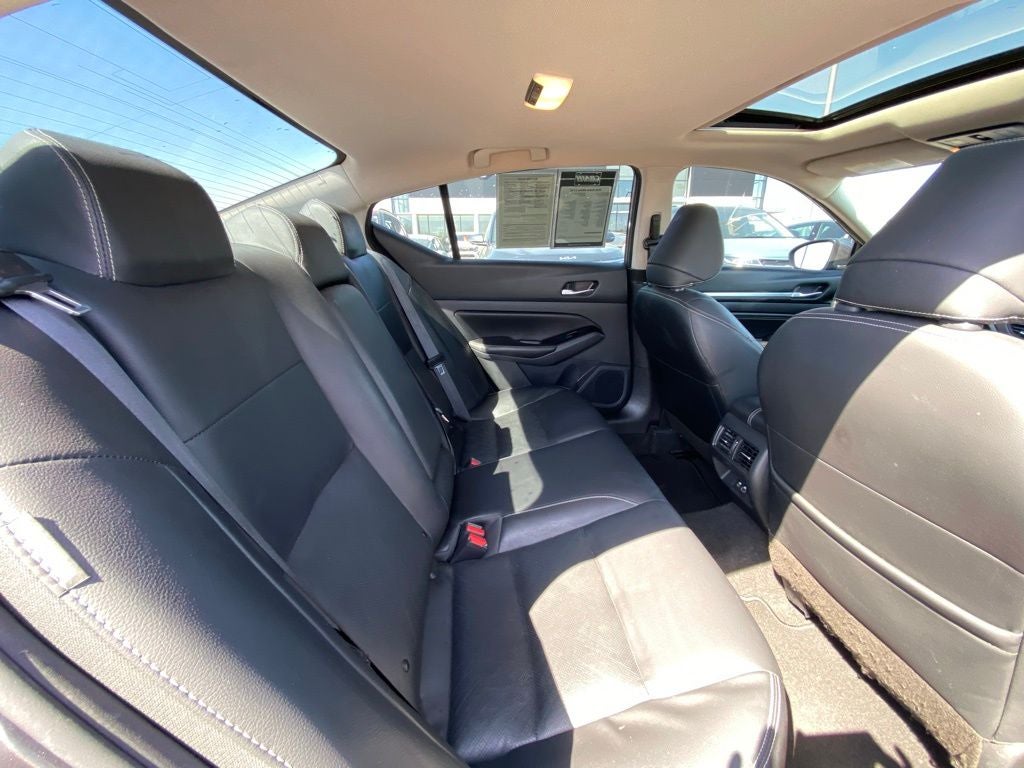 2023 Nissan Altima 2.5 SL CLEAN CARFAX / HEATED SEATS