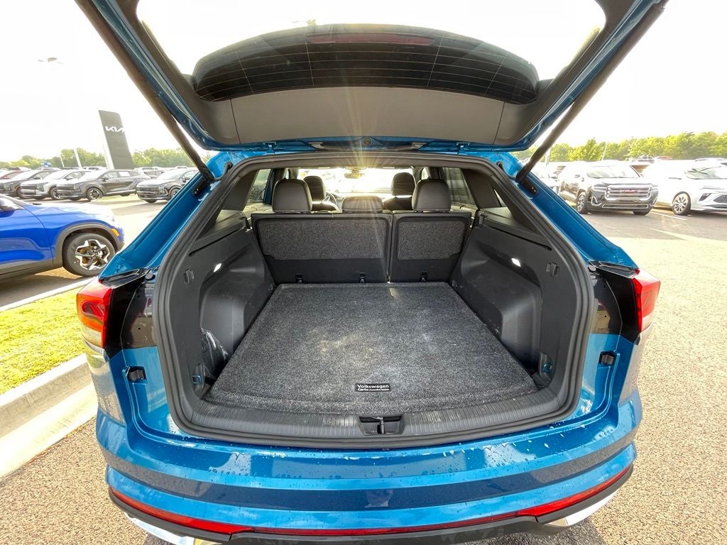 2024 Volkswagen Atlas Cross Sport 2.0T SE w/Technology AWD / ONE OWNER / LEATHER