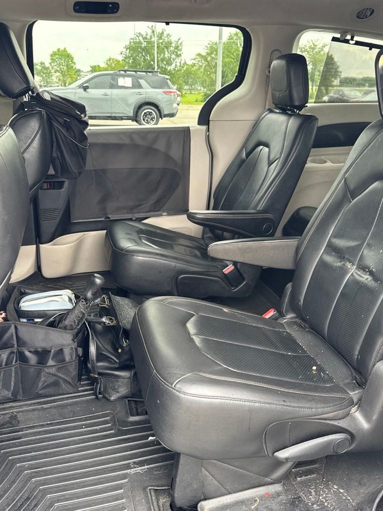 2020 Chrysler Pacifica Touring L POWER LIFT GATE / HEATED SEATS