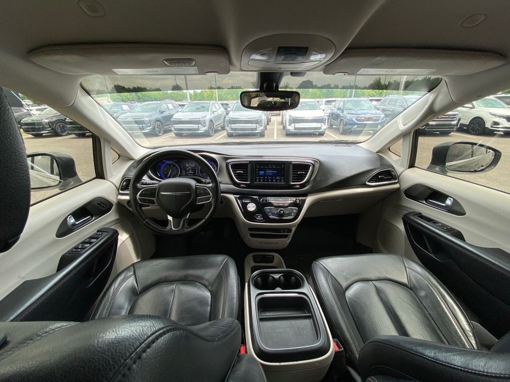 2020 Chrysler Pacifica Touring L POWER LIFT GATE / HEATED SEATS