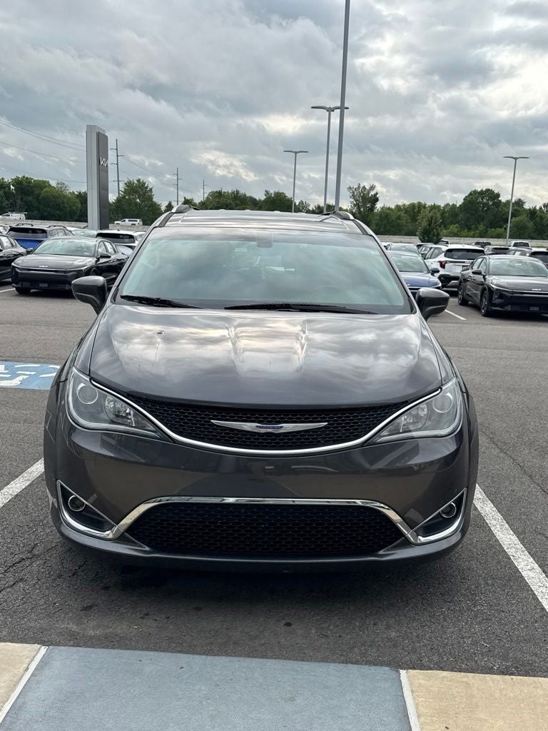 2020 Chrysler Pacifica Touring L POWER LIFT GATE / HEATED SEATS