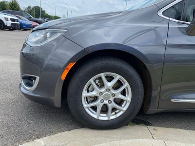 2020 Chrysler Pacifica Touring L POWER LIFT GATE / HEATED SEATS