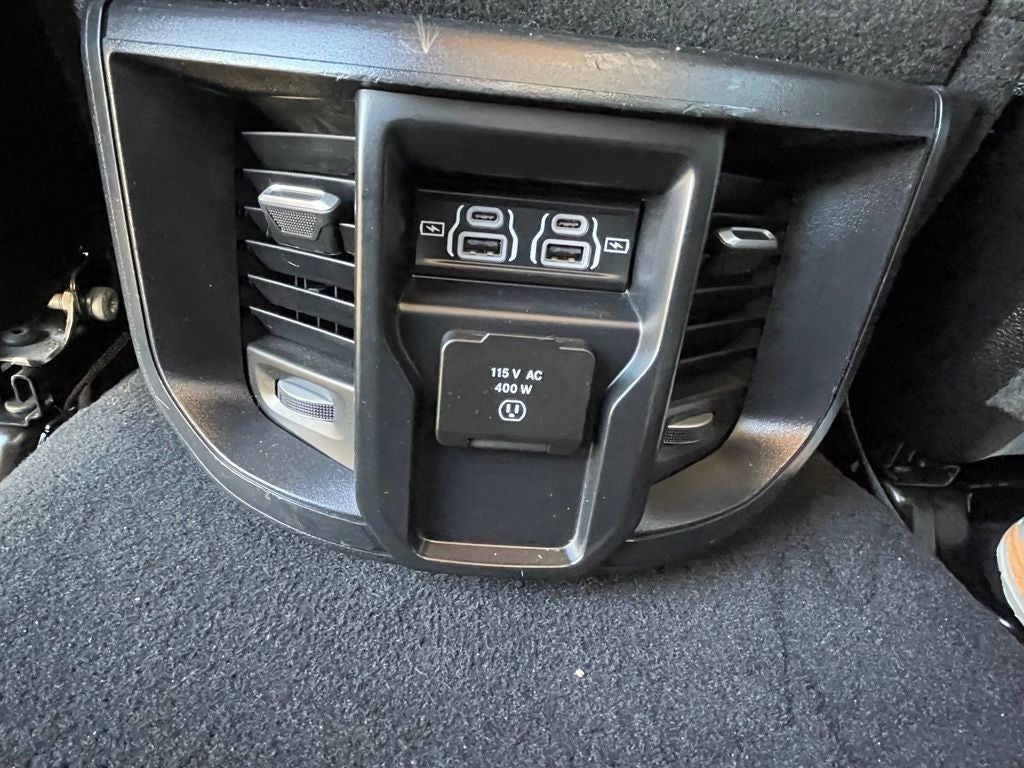 2024 RAM 2500 Laramie 4X4 / ONE OWNER / HEATED SEATS