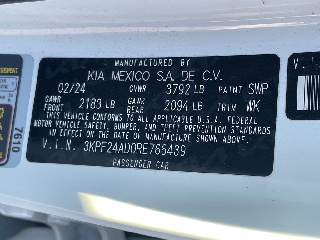 2024 Kia Forte LXS CPO / ONE OWNER