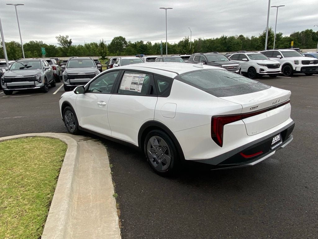 2026 Kia K4 LX