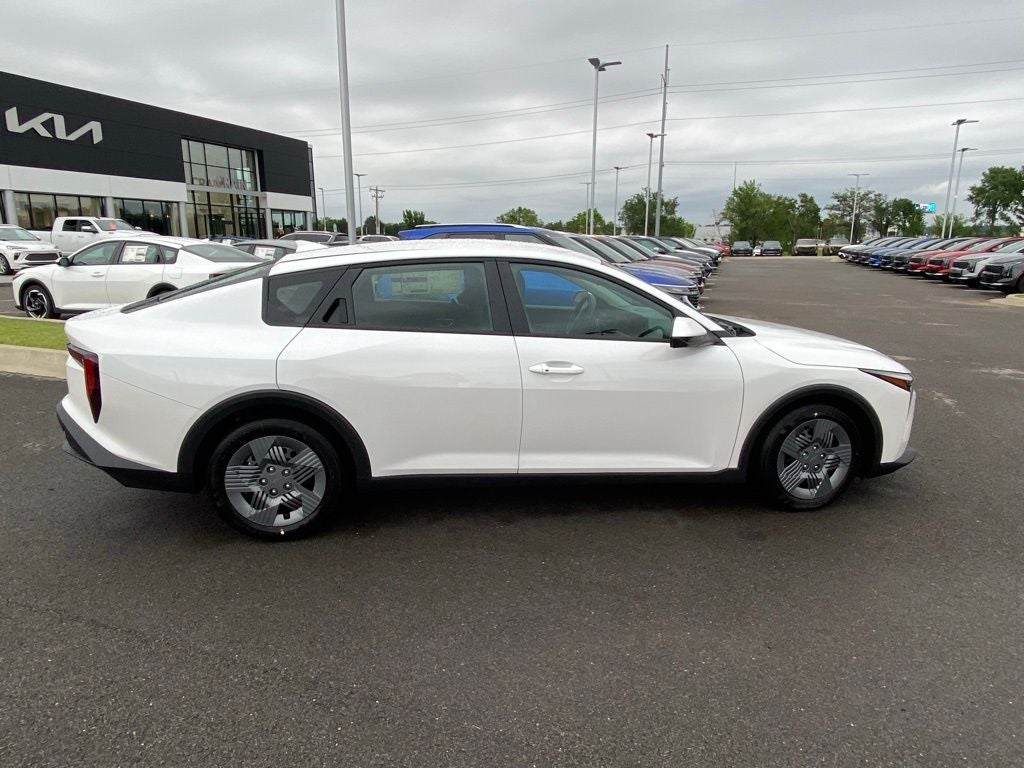 2026 Kia K4 LX