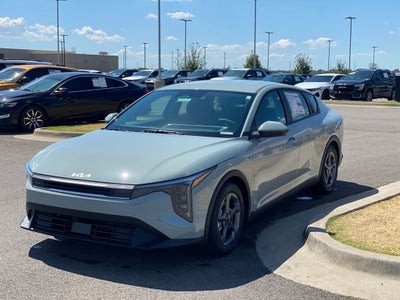 2026 Kia K4 LXS