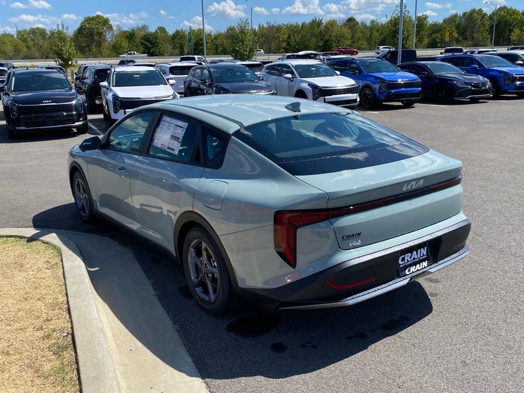 2026 Kia K4 LXS