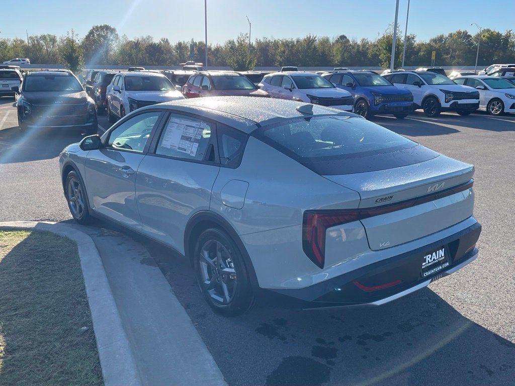 2026 Kia K4 LXS