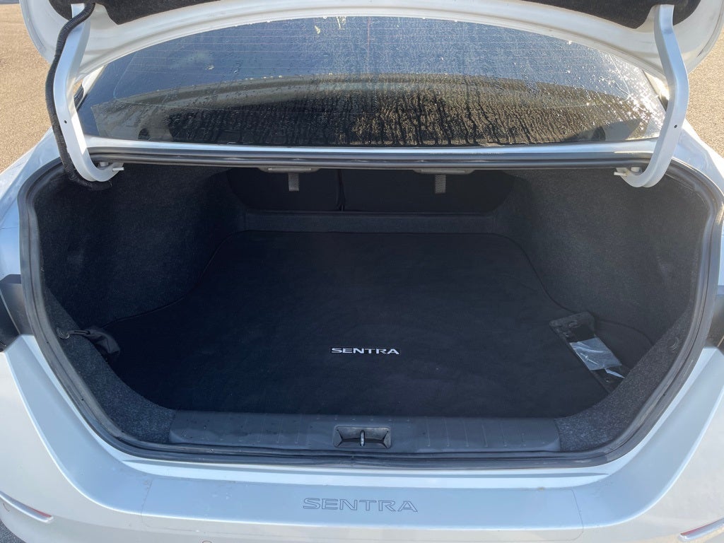 2022 Nissan Sentra SV ONE OWNER / CLEAN CARFAX