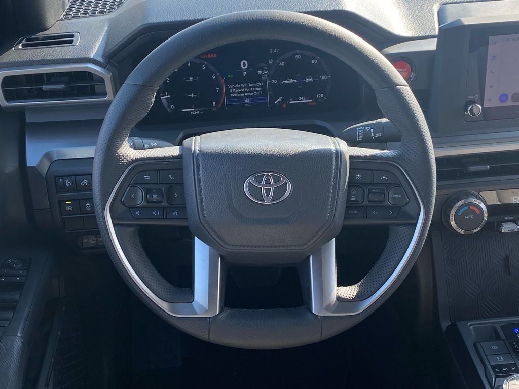 2025 Toyota Tacoma TRD Off-Road 4X4 / ONE OWNER