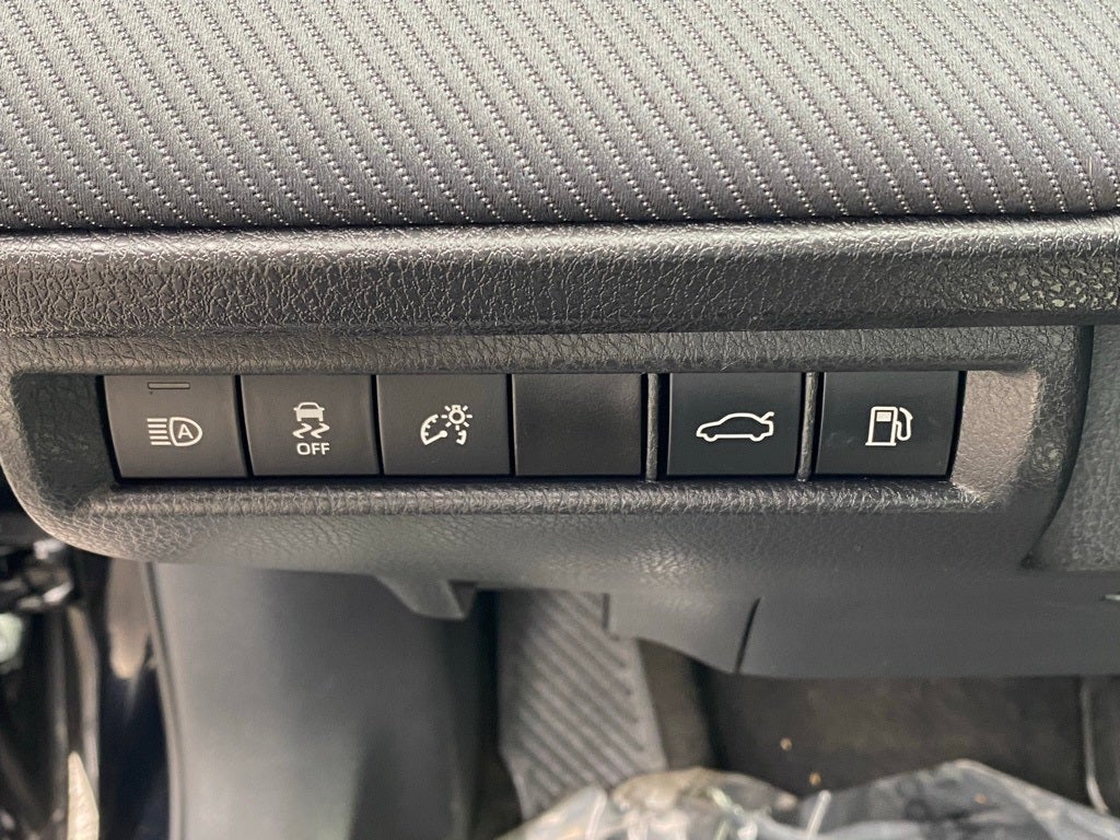 2025 Toyota Camry SE LEATHER / POWER SEAT