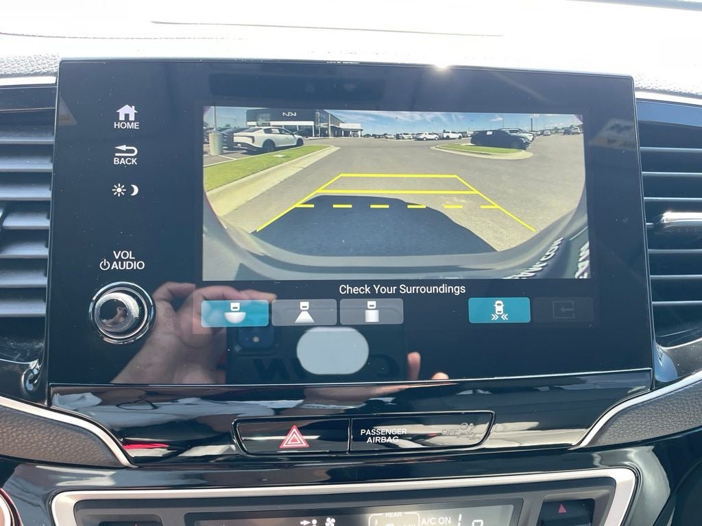 2021 Honda Pilot Touring 7 Passenger / 3RD ROW